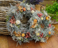 Bild in Galerie-Betrachter laden, Asparagus-Trockenblumenkranz – 30 oder 40 cm Naturkranz mit Blüten | Handgemachte Tür- & Tischdeko