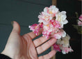 Bild in Galerie-Betrachter laden, künstlicher Blütenzweig 99cm Kirschblüte, Apfelblüte, Pflaumenblüte dekorativer Pflanzenstiel, minimalistischer Stil, künstliche Pflanze