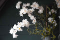 Bild in Galerie-Betrachter laden, künstlicher Blütenzweig 99 cm Kirschblüte, Apfelblüte, Pflaumenblüte dekorativer Pflanzenstiel, minimalistischer Stil, künstliche Pflanze