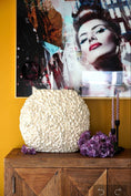 Bild in Galerie-Betrachter laden, XL Vase PHYLIA | 3D Vase | Flache Vase | Dekovase | Blumenvase Groß Creme