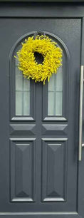 Bild in Galerie-Betrachter laden, Lavendel Kranz in gelb, für Tür und Wand ca. 40 cm Durchmesser