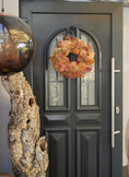 Bild in Galerie-Betrachter laden, Natürlicher Trockenblumenkranz mit Blüten 38 cm Durchmesser, Kranz Türkranz Wandkranz