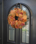 Bild in Galerie-Betrachter laden, Natürlicher Trockenblumenkranz mit Blüten 38 cm Durchmesser, Kranz Türkranz Wandkranz