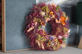 Bild in Galerie-Betrachter laden, 28 cm Trockenblumen-Kranz Türkranz oder Wandkranz