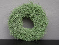 Bild in Galerie-Betrachter laden, Kranz in Pastell Hellgrün aus Asparagus Türkranz Wandkranz 28, 35 oder 45 cm