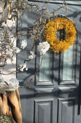 Bild in Galerie-Betrachter laden, Schleierkraut Kranz in Gelb, für Tür und Wand ca. 30 cm Durchmesser
