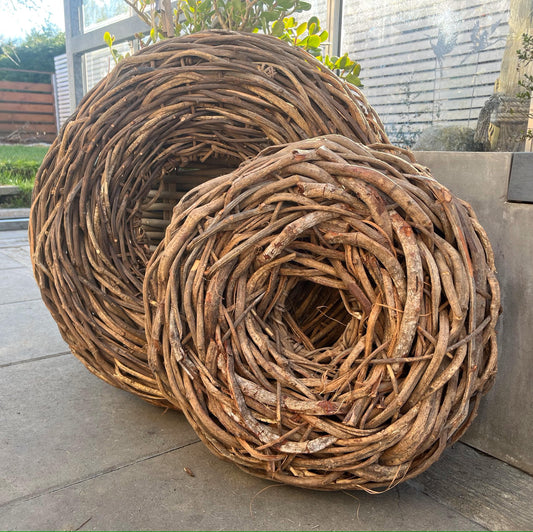 Rustikale Lianen-Kränze – Handgefertigte Outdoor-Deko 48 cm oder 65 cm