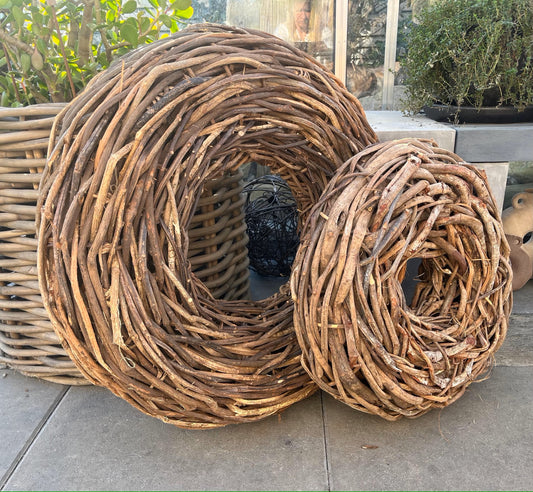 Rustikale Lianen-Kränze – Handgefertigte Outdoor-Deko 48 cm oder 65 cm