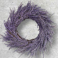 Bild in Galerie-Betrachter laden, Lavendelkranz 40 cm – Echter konservierter Lavendel, duftend, Trockenblumenkranz, Wandkranz Naturdeko, handmade Kranz Lavendel