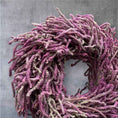 Bild in Galerie-Betrachter laden, Limonium Kranz 40 cm – Handgemachter Trockenblumenkranz in Violett | Naturkranz für Wand, Tür & Tisch | Dekokranz aus Statice