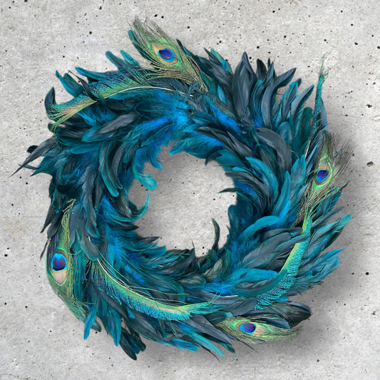 Kranz aus echten Pfauenfedern – Natur oder gebleicht | Federnkranz 55 cm | Boho Wandkranz Türdeko Handarbeit | Deko Federschmuck