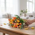 Bild in Galerie-Betrachter laden, Künstliche Tulpen im Bund (7 Stück) – Rosé, Gelb oder Orange – Real Touch Tulpen – Frühlingsdeko langlebig – Kunstblumen Strauß