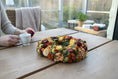 Bild in Galerie-Betrachter laden, Trockenblumen Kranz 28 cm bunt | Frühlingskranz Tür | Boho Kranz Natur | Wandkranz Trockenblumen | Deko Haustür Frühling