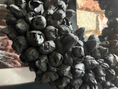Bild in Galerie-Betrachter laden, Shabby-schwarz Kranz / Türkranz / Wandkranz mit Coco-Früchten 40 cm Durchmesser
