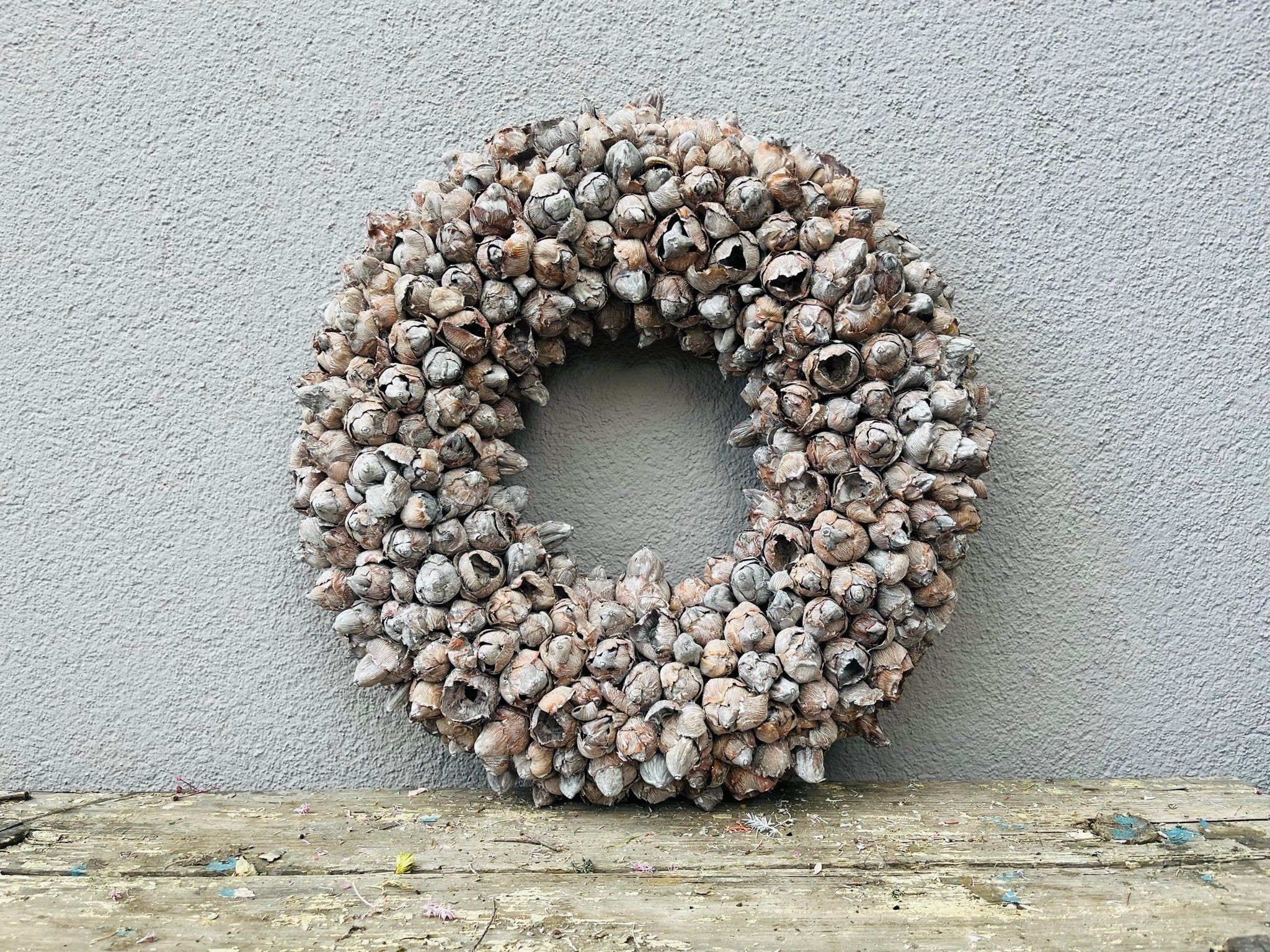 Shabby-natur Kranz / Türkranz / Wandkranz mit Coco-Früchten 40/55 cm Durchmesser