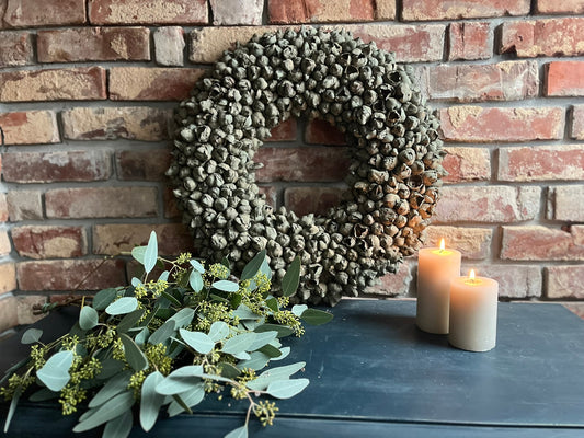 Shabby-Grün Kranz / Türkranz / Wandkranz mit Coco-Früchten 55 cm Durchmesser