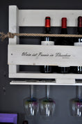 Bild in Galerie-Betrachter laden, Personalisiertes Weinregal weiß - ca. 10 cm tief / Breite 60 - 100 cm - NordsHunger