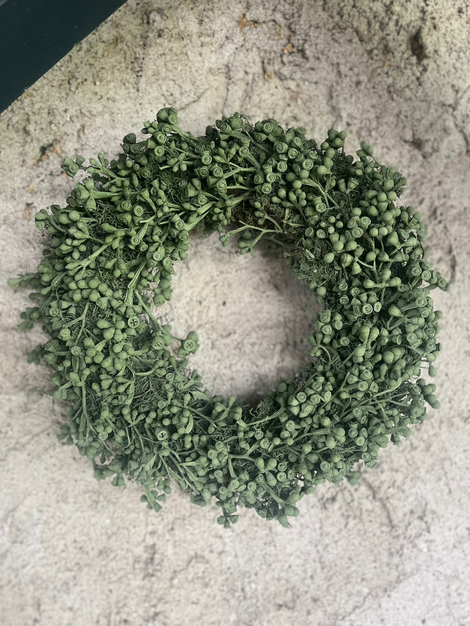 Naturkranz aus Eukalyptusfrüchten – handgebunden, rustikal & zeitlos, in ca 30 oder ca 45 cm