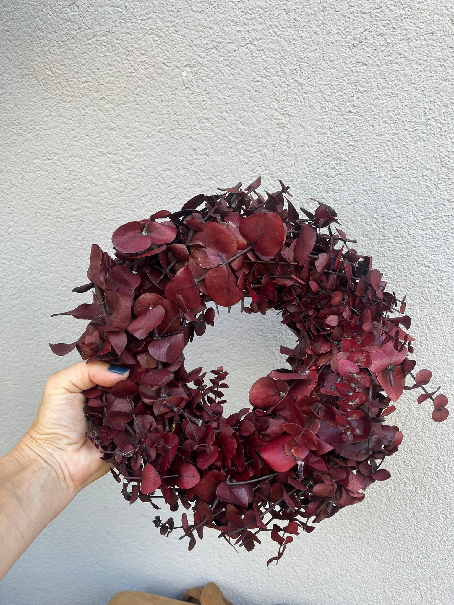 Konservierter Eukalyptuskranz 28 cm Bordeaux | Türkranz Weinrot | Wandkranz Eukalyptus | Naturdeko | Ganzjahreskranz