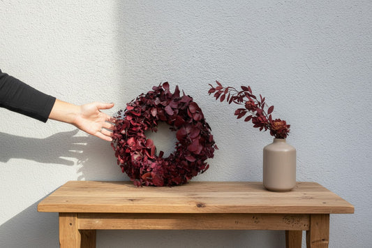 Konservierter Eukalyptuskranz 28 cm Bordeaux | Türkranz Weinrot | Wandkranz Eukalyptus | Naturdeko | Ganzjahreskranz