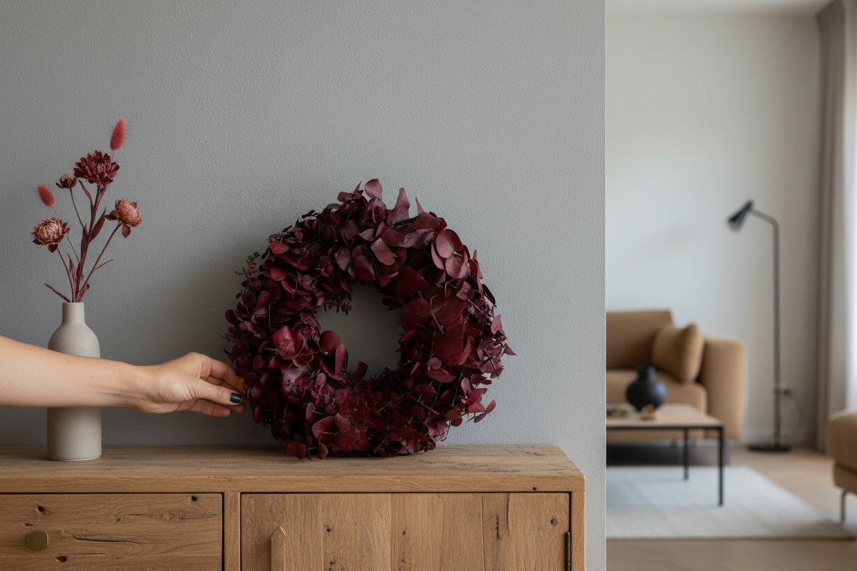 Konservierter Eukalyptuskranz 28 cm Bordeaux | Türkranz Weinrot | Wandkranz Eukalyptus | Naturdeko | Ganzjahreskranz