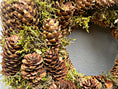 Bild in Galerie-Betrachter laden, Dicker Kranz mit Tannenzapfen ca 30 und/oder 40 cm Durchmesser / Weihnachtskranz
