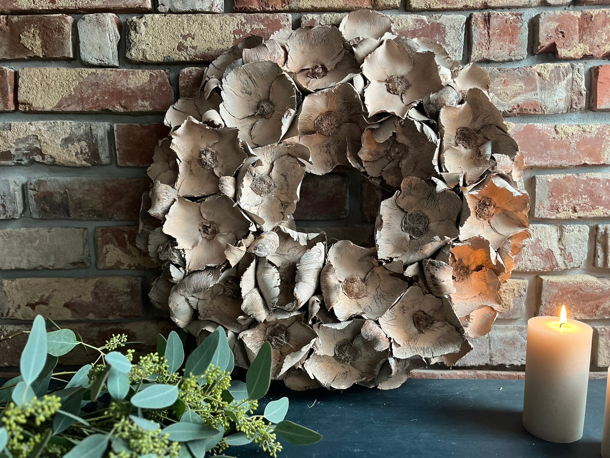 Wandkranz Türkranz mit Großen 10 cm Blüten 55 cm Durchmesser, Praktische Aufhängung