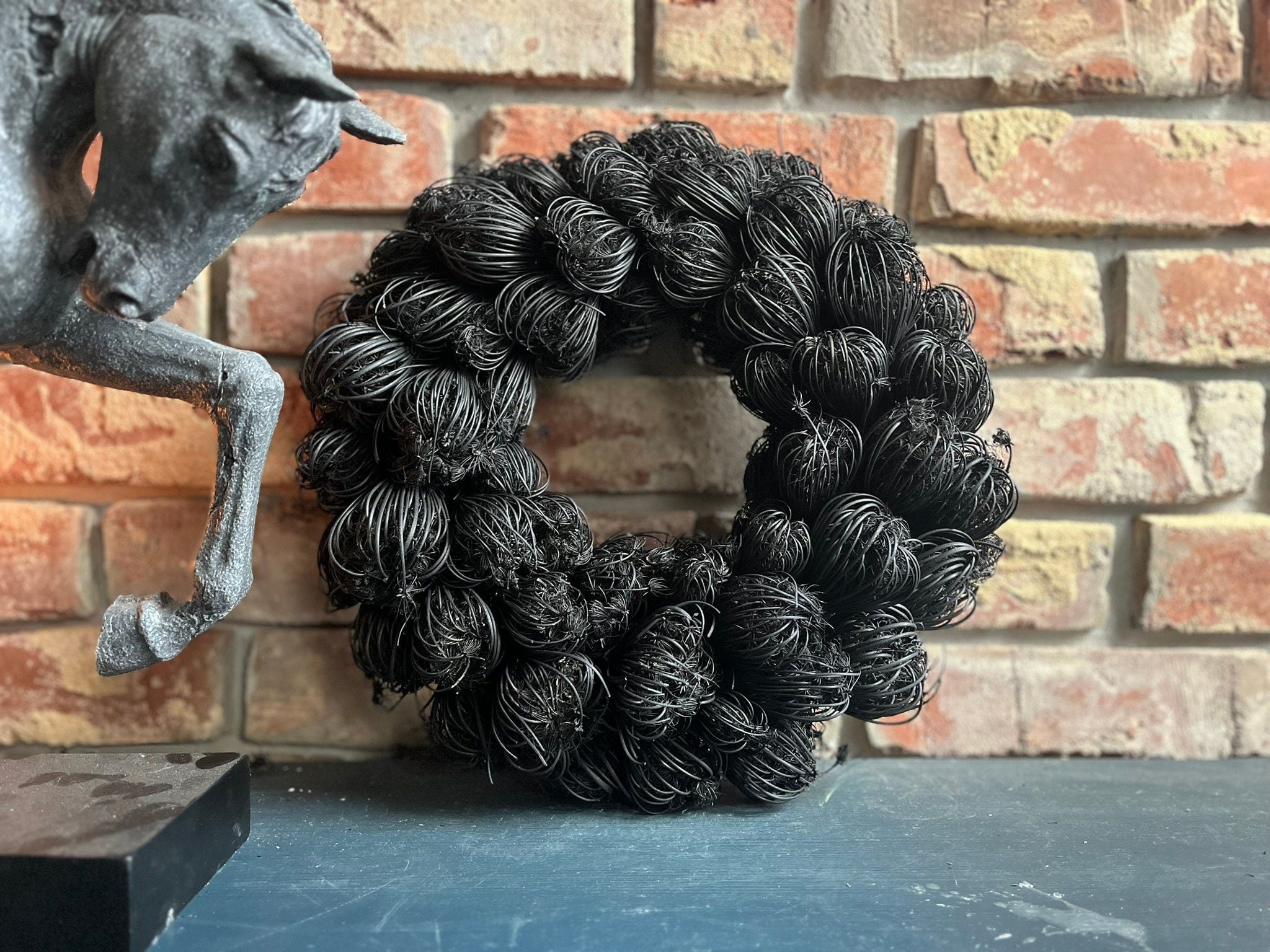 Natürlicher trockenblumenkranz mit blüten 35 cm durchmesser, kranz türkranz wandkranz