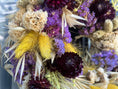 Bild in Galerie-Betrachter laden, Türkranz | Trockenblumenkranz | Blütenkranz | Fensterdeko | Fensterdekoration | Kranz | Trockenblumen | Wanddeko | boho | Deko
