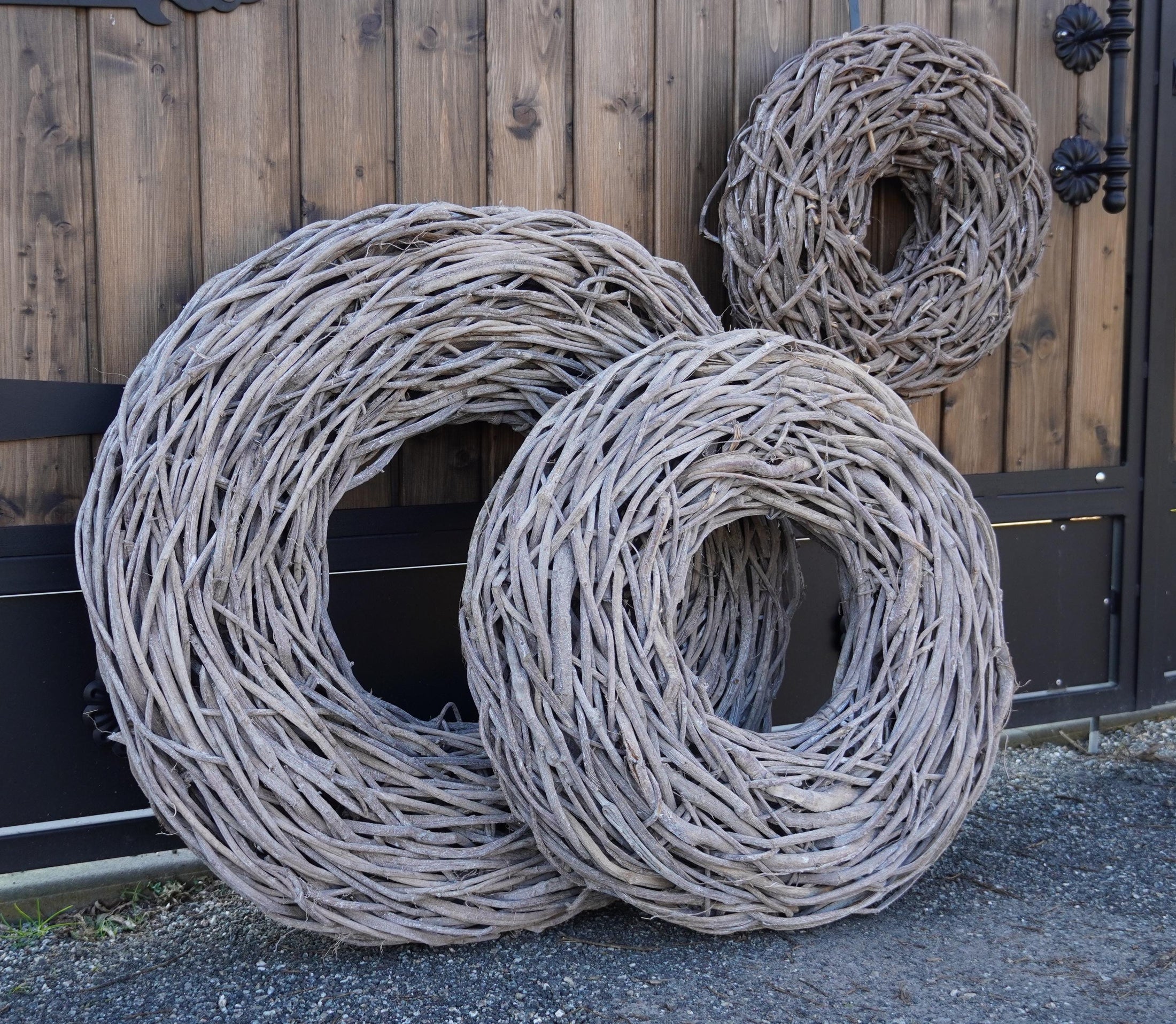 XXL 85 cm Lianen-Kranz – Handgefertigte Outdoor-Deko in Treibholz-Optik