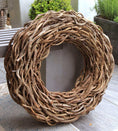 Bild in Galerie-Betrachter laden, XXL 85 cm Lianen-Kranz in Natur – Handgefertigte Outdoor-Deko

