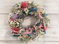 Bild in Galerie-Betrachter laden, Trockenblumenkranz | Türkranz | Blumenkranz, Naturdeko Kranz, Sommerkranz, Geschenkidee floral | Fensterdeko
