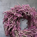Bild in Galerie-Betrachter laden, Limonium Kranz 40 cm – Handgemachter Trockenblumenkranz in Violett | Naturkranz für Wand, Tür & Tisch | Dekokranz aus Statice
