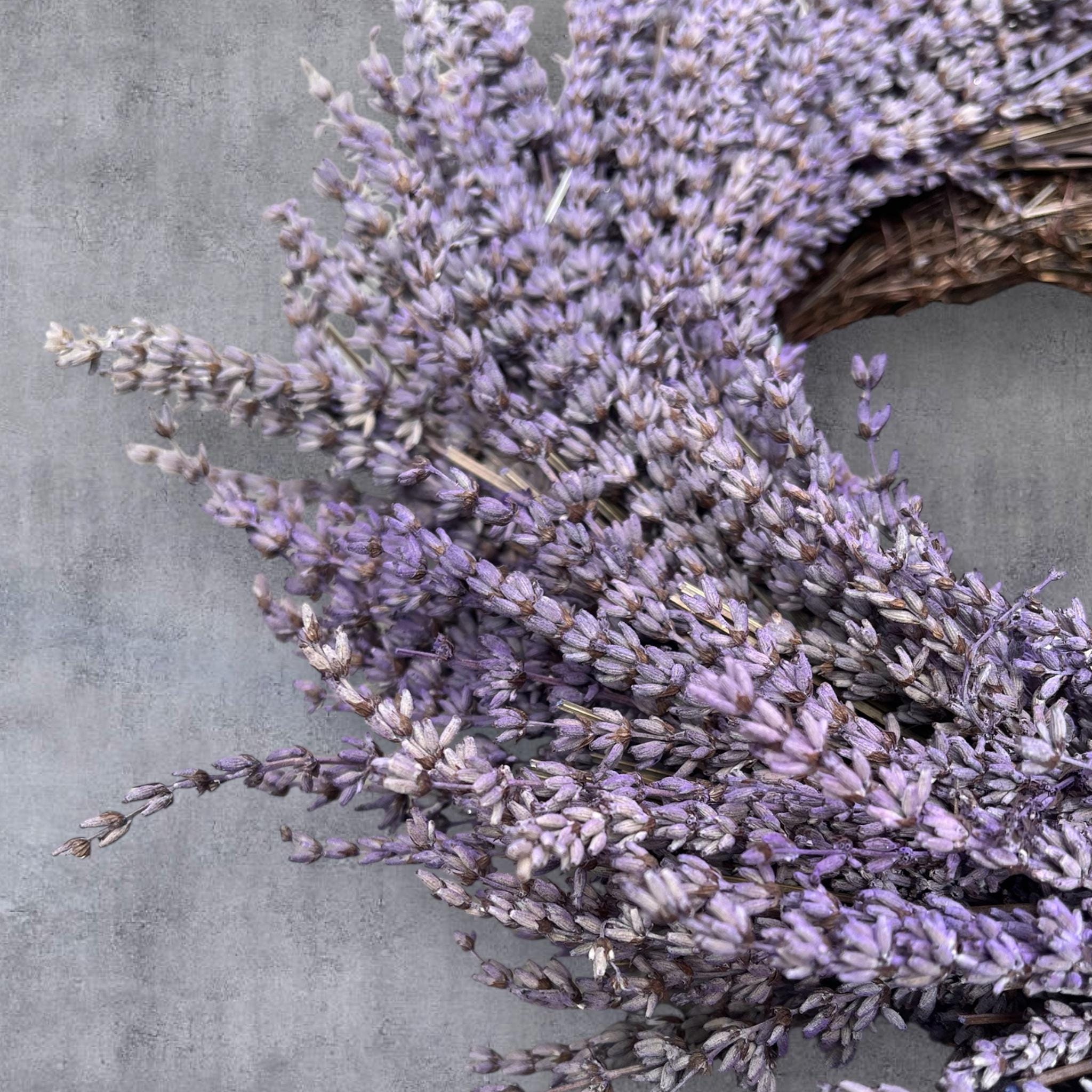 Lavendelkranz 40 cm – Echter konservierter Lavendel, duftend, Trockenblumenkranz, Wandkranz Naturdeko, handmade Kranz Lavendel