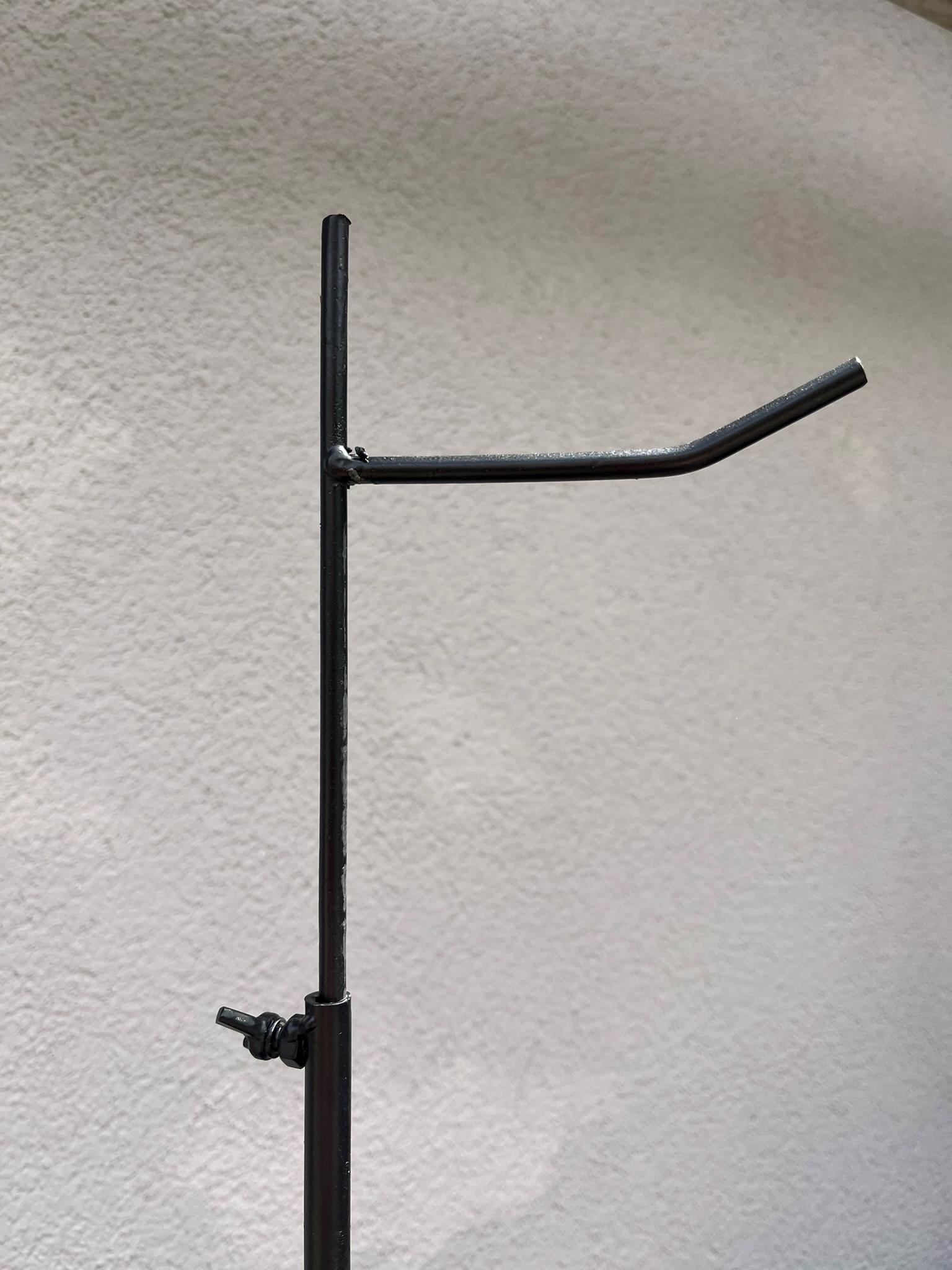 Kranzhalter aus Metall – Schwarz – Rund & Höhenverstellbar – für Trockenblumenkränze – Deko-Ständer 26×47 cm / 18×42 cm
