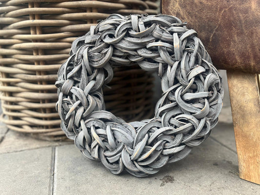 Eleganter Grau Kokoskranz - Wand- oder Türdekoration, 40 cm Durchmesser, einfach aufzuhängen