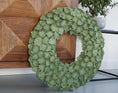 Bild in Galerie-Betrachter laden, Wandkranz Grün Türkranz Blütenkranz 55 cm Durchmesser, Praktische Aufhängung
