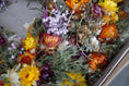 Bild in Galerie-Betrachter laden, Türkranz Trockenblumen 30 cm – Frühlingskranz mit Naturmaterial – Haustürdeko & Indoor – Boho, Vintage
