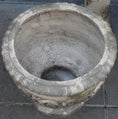 Bild in Galerie-Betrachter laden, Amphore 32cm – Beton Kunststoff Mix – Antik Steinoptik – Pflanzgefäß Outdoor/Indoor – Garten Deko mediterran
