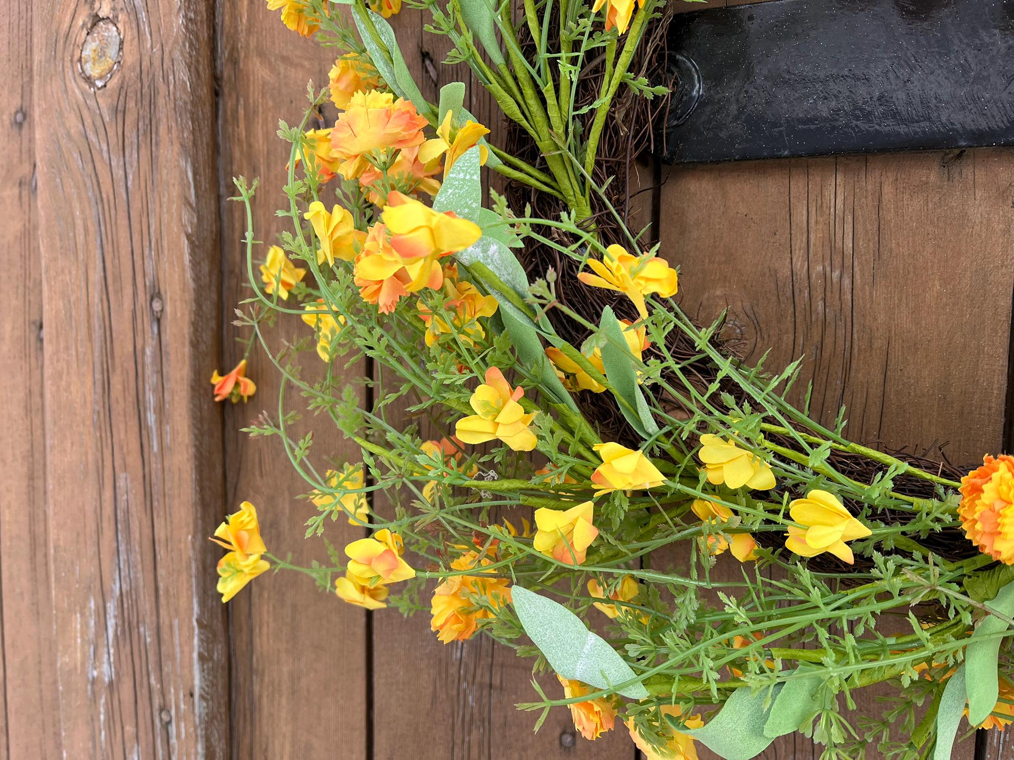 Gelber Frühlingskranz Türkranz | Sommerkranz gelbe Blumen | Wiesenkranz Deko Haustür | Blütenkranz Naturlook | Kranz handgemacht