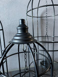 Bild in Galerie-Betrachter laden, 3er Set Metall Laternen schwarz | große Bodenlaternen modern | Windlicht Set Wohnzimmer | Laternen Deko Landhaus | Kerzenhalter Set
