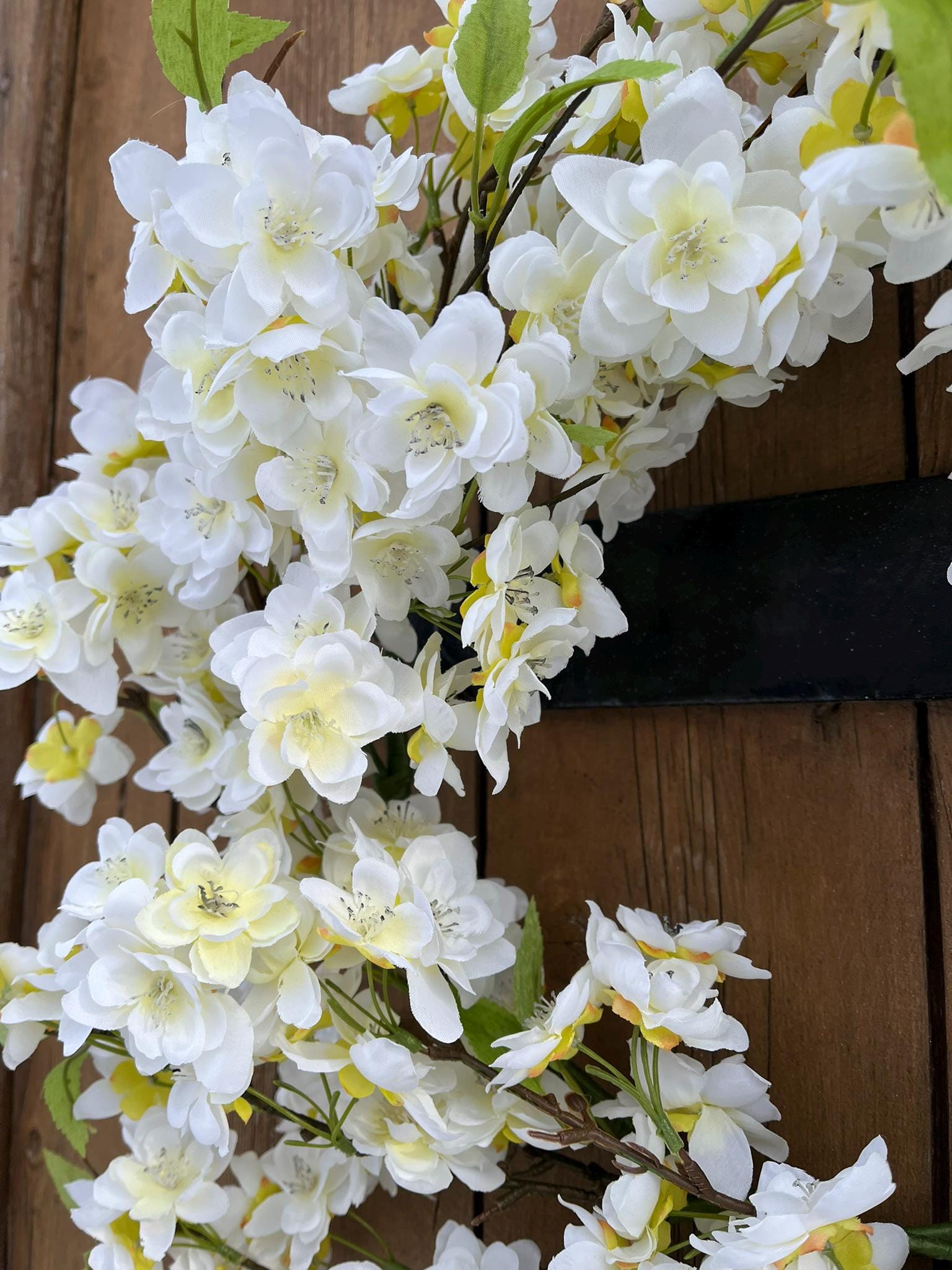 Kirschblütenkranz 50 cm | Türkranz weiß Frühling | Blütenkranz Haustür Deko | Landhaus Deko Kranz | Wandkranz