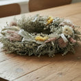 Bild in Galerie-Betrachter laden, Türkranz Trockenblumen 30 cm – Frühlingskranz mit Naturmaterial – Haustürdeko & Indoor – Boho, Vintage
