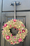 Bild in Galerie-Betrachter laden, Trockenblumenkranz 30 cm natur pink | Türkranz Boho | Wiesenkranz | Wandkranz | Landhaus Deko | mit oder ohne Halter
