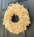 Bild in Galerie-Betrachter laden, Trockenblumenkranz 30 cm beige natur | minimalistischer Türkranz | Boho Kranz | Wandkranz | Scandi Deko | mit oder ohne Halter
