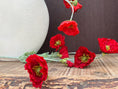 Bild in Galerie-Betrachter laden, Kunstblumen Kranz | Künstlicher Mohnblumen Zweig Rot – Bild 5
