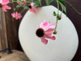 Bild in Galerie-Betrachter laden, Kunstblumen Kranz | Künstliche Cosmea Rosa | Romantische Boho Deko – Bild 3
