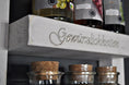 Bild in Galerie-Betrachter laden, Personalisiertes Gewürzregal Holz Vintage Weiß - Ca. 10 Cm tief / Breite 40 - 80 cm , Küchenregal Hoch/Querformat 3 Regalboden - NordsHunger
