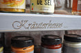 Bild in Galerie-Betrachter laden, Personalisiertes Gewürzregal Holz Regal Shabby grau - Ca. 10 Cm tief / Breite 40 - 80 cm , Küchenregal 3 Regalboden / Ablagen - NordsHunger
