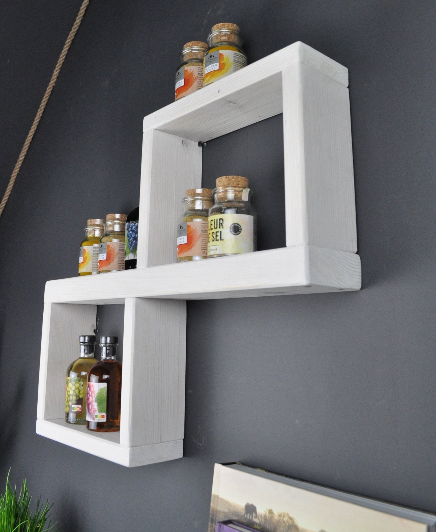 Regal für die Wand aus Holz Shabby Weiß ca. H/B/T 49/60/10 cm - NordsHunger